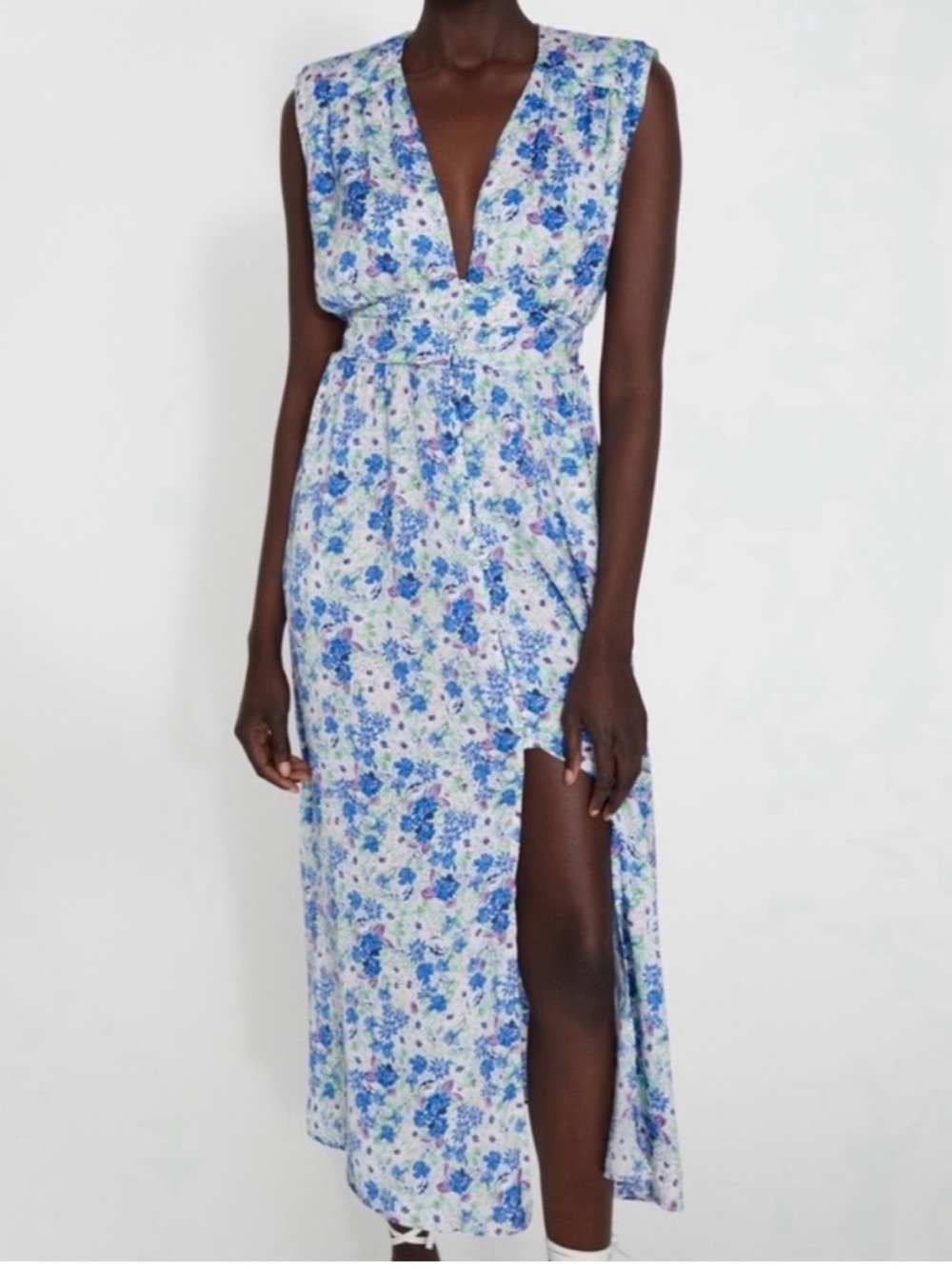 🪻NWT🪻Zara Padded V Neck Floral Dress